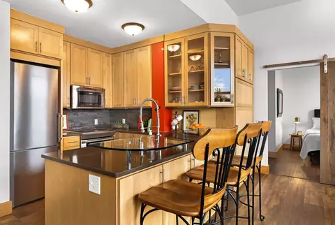 123 N Blount St #506, Madison, WI 53703