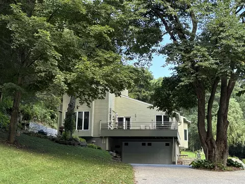 62834 Collins Ln, Prairie Du Chien, WI 53821