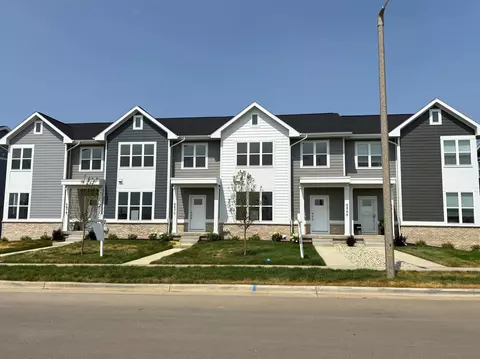 6870 Belle Fontaine Blvd, Middleton, WI 53562