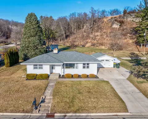 1713 Cross St, Cross Plains, WI 53528
