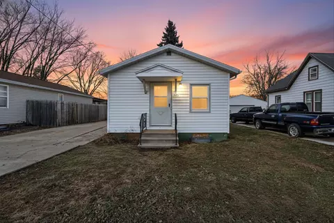 1923 Lenox Ave, Beloit, WI 53511