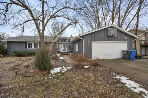 313 Sunset Rd, Columbus, WI 53925