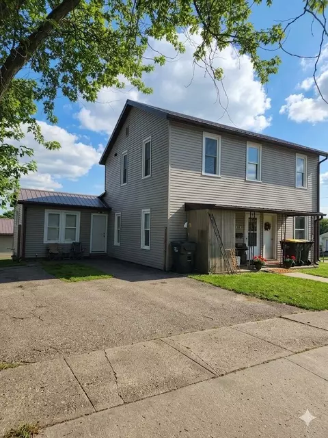 307 N Monroe St, Lancaster, WI 53813