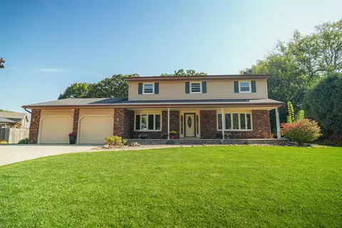 411 Oakland Ave, Sun Prairie, WI 53590