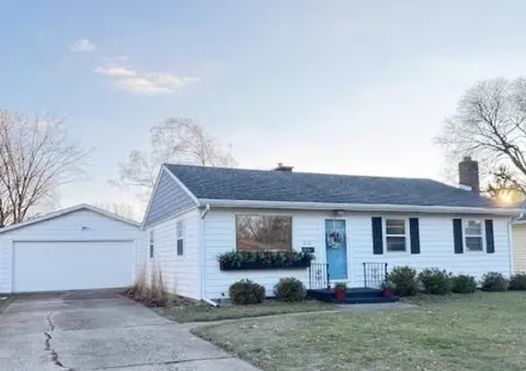 6715 North Ave, Middleton, WI 53562