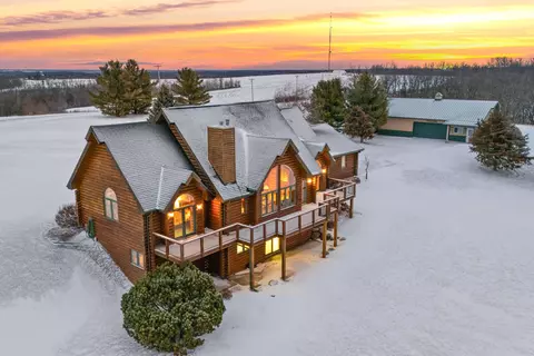 4721 County Road Zz, Dodgeville, WI 53533