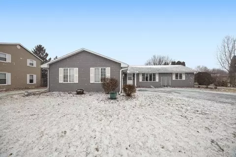 4029 Southwyck Dr, Janesville, WI 53546