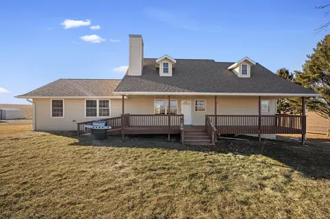 3625 Pine Rd, Shullsburg, WI 53586
