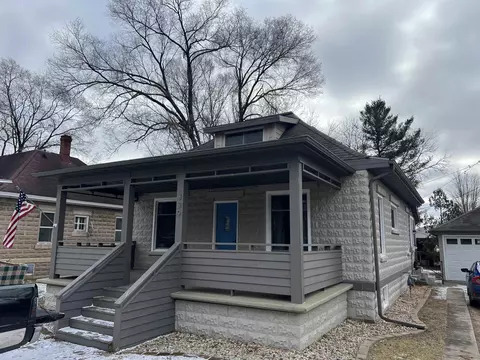339 E Richland St, Lone Rock, WI 53556