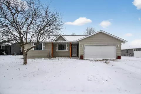 52 Gunther Dr, Evansville, WI 53536