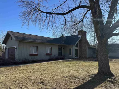 1 Maple View Ct, Madison, WI 53719
