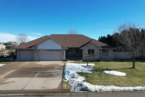 n9106 Hedgerow Drive, Appleton, WI 54915
