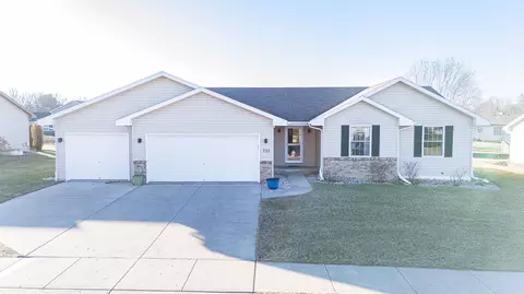 733 Red Hawk Dr, Milton, WI 53563
