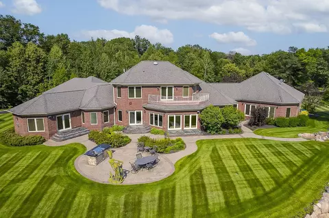 2688 Scenic Dr, Stevens Point, WI 54481