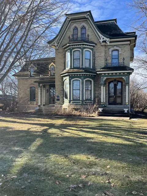 314 Beaver Dam St, Waupun, WI 53963
