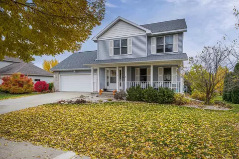 733 Valley View Dr, Stoughton, WI 53589