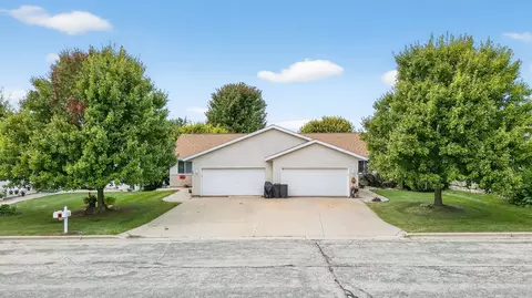 1006-1008 Georgene St, Dodgeville, WI 53533