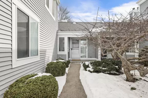 7405 Tree Ln, Madison, WI 53717