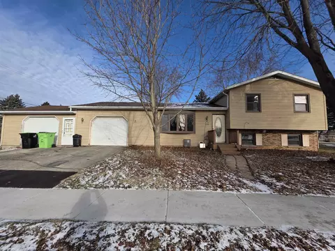 1038 Rock Ave, Waupun, WI 53963