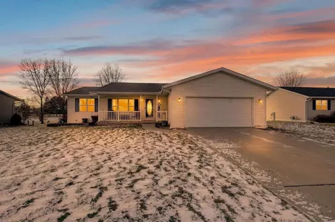 339 2nd St, Brooklyn, WI 53521
