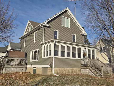 219 Spring St, Fox Lake, WI 53933