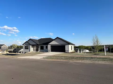 495 Foxfield Ct, Oregon, WI 53575
