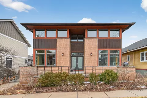 3555 John Muir Dr, Middleton, WI 53562