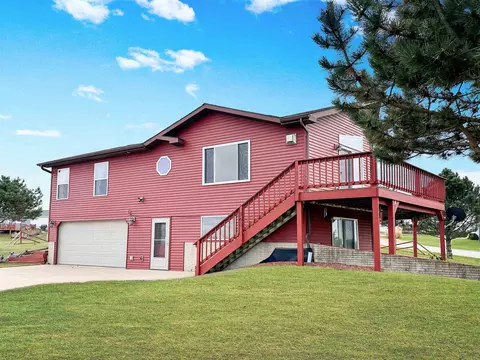 Exterior - 368 Highpointe Loop, Mcgregor, IA 52157 photo 2 of 7