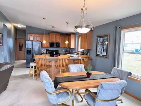 Dining - 368 Highpointe Loop, Mcgregor, IA 52157 photo 2 of 3