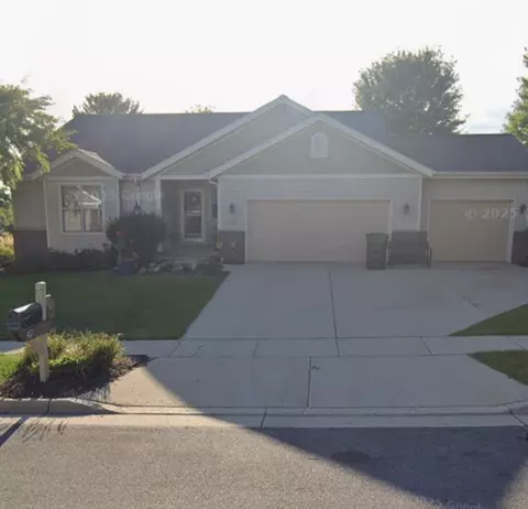 421 21st St, Prairie Du Sac, WI 53578