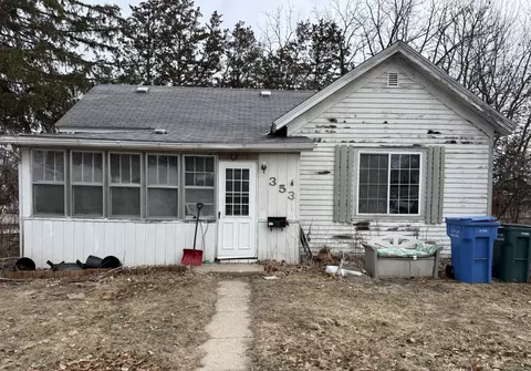 353 Lake St, Baraboo, WI 53913