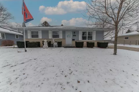 2125 S Palm St, Janesville, WI 53546