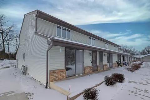 262 Ba Wood Ln #1, Janesville, WI 53545
