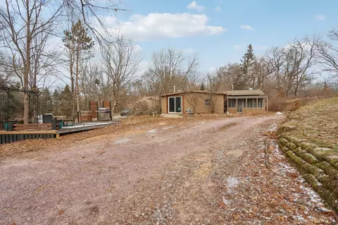n6744 Blackhawk Road, Portage, WI 53901