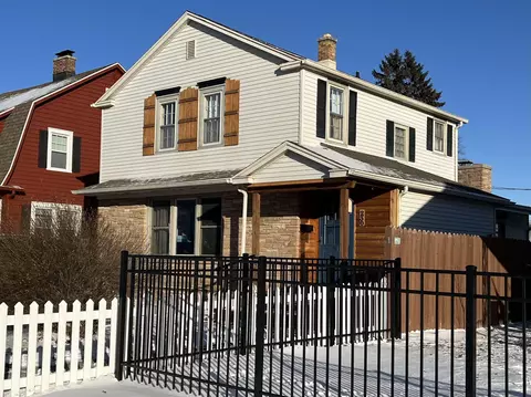 230 Giddings Ave, Sheboygan Falls, WI 53085