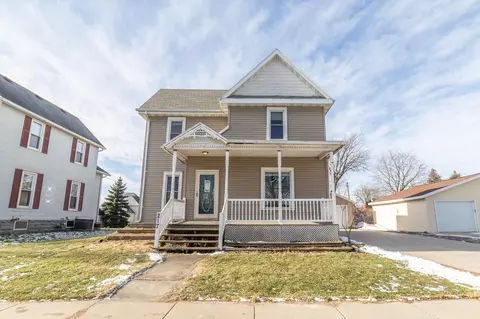217 Williams St, Cambria, WI 53923
