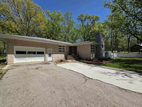 23304 Gingers Rd, Muscoda, WI 53573