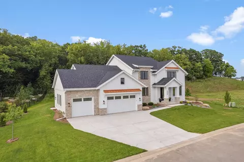 5928 Burning Prairie Dr, Waunakee, WI 53597