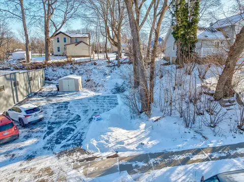 217 S 6th St, Stoughton, WI 53589