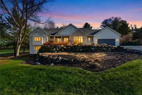 8328 N Cemetery Rd, Evansville, WI 53536
