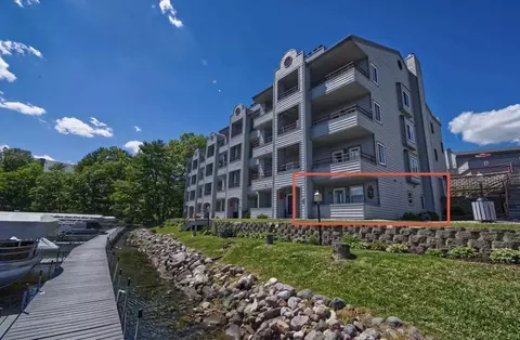 530 E Hiawatha Dr #208, Wisconsin Dells, WI 53965