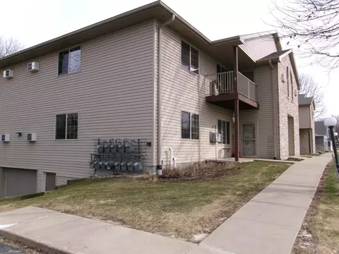 333 Starkweather Dr, Beaver Dam, WI 53916
