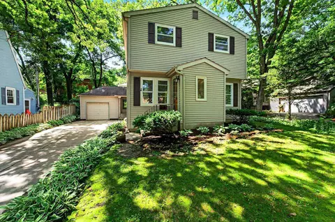 2813 Regent St, Madison, WI 53705