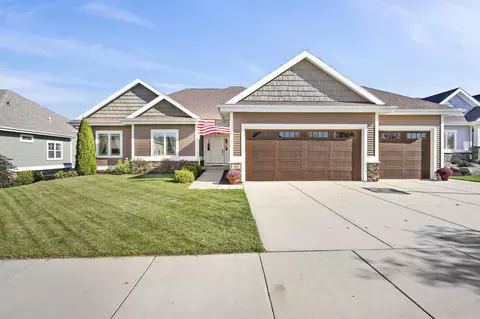 820 Lynn St, Waunakee, WI 53597