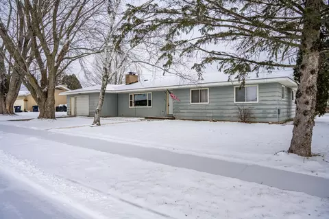 801 Pearl St, Mauston, WI 53948