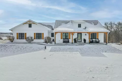 e8595 Quarry Road, Rock Springs, WI 53961
