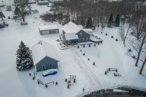 4325 Hawk Trl, Deforest, WI 53532