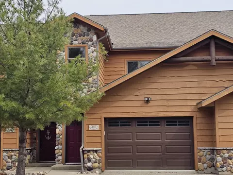w4134 Vista Drive, Mauston, WI 53948