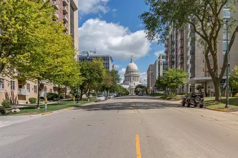 360 W Washington Ave #614, Madison, WI 53703