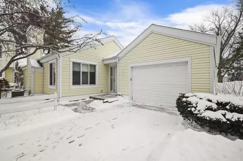12 Red Cedar Trl, Madison, WI 53717